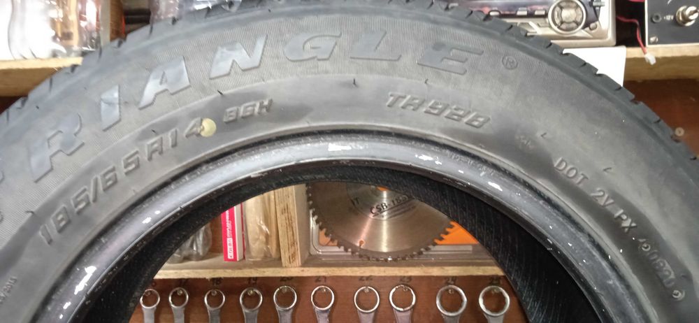 Шины летно TRIANGLE 185/65 R14 б/у комплект.