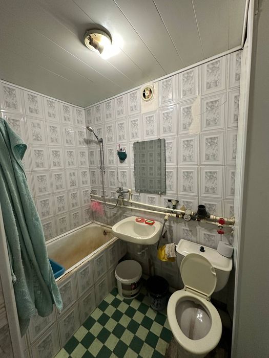 4xonalik 1qavatda rusalka atrofida sotiladi 
Rusalka 4 xonali 1 qavat