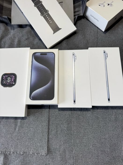 iPhone 15 Pro Blue Titanium