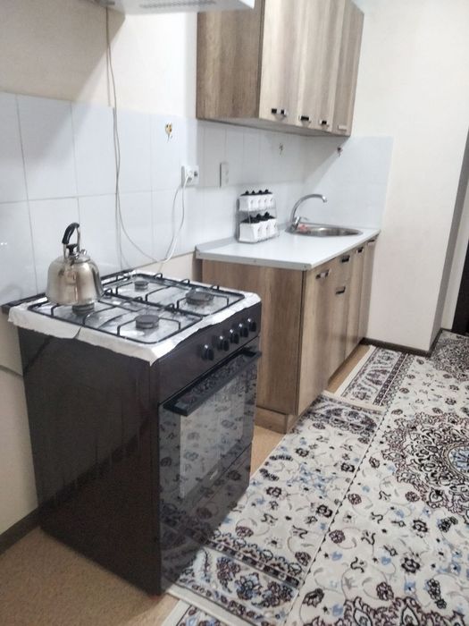 Yangihayot tumani 2 xonali uy sotiladi