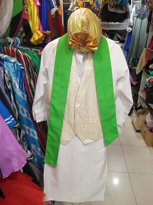 Прокат карнавальных костюмоа