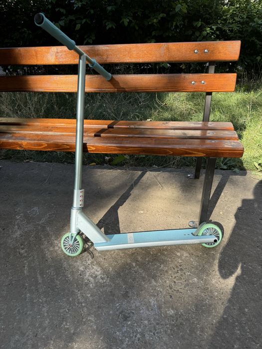 Trotineta (scoot) Aztek Architect