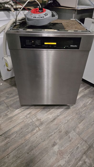 Съдомиялна Miele G5830