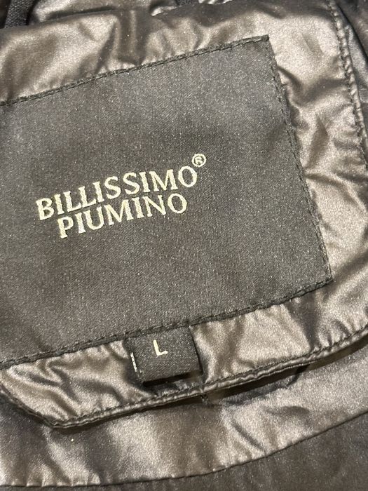 Продаю зимнюю куртку в отличном состоянии!