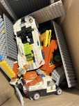Peste 1 kg de lego