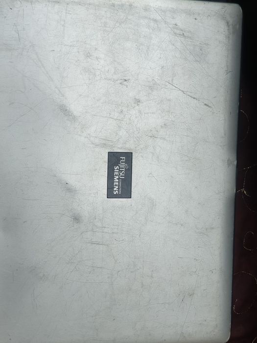 Лот от лаптопи за ремонт или части.