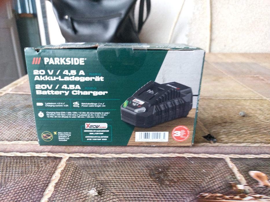 Incarcator parksaide 4.5A