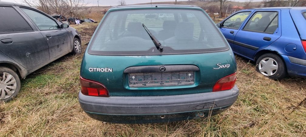 Citroën saxo на части 1.1 или 1.0