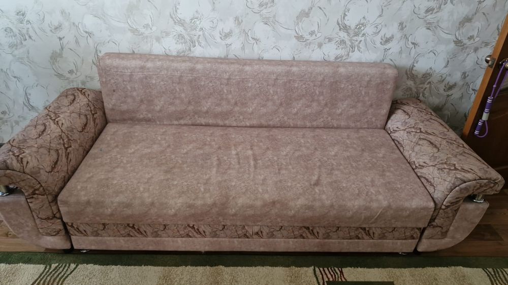 Продам диван  тик-так
