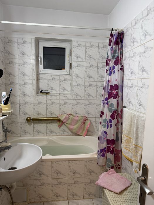 vand apartament zona nord