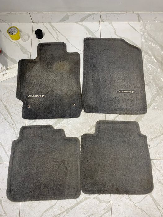 Продам полики . Коврики на камри