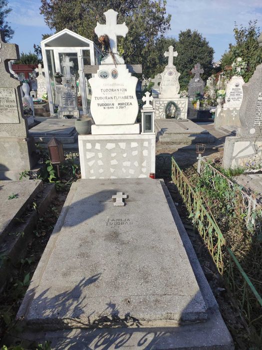 Loc de veci Cimitirul Central Constanța