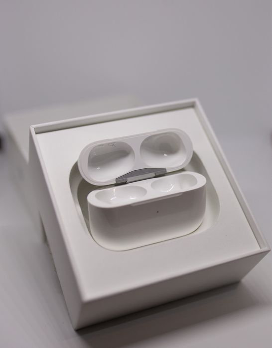 Carcasă / case / casetă de încărcare AirPods Pro 1/ MagSafe