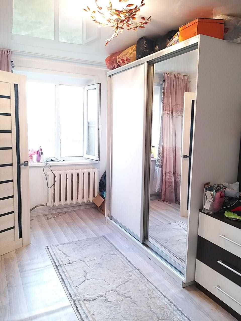 Продам 3-комнатную квартиру 12-микр. Срочно!!!