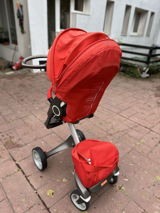 Carucior stokke complet + accesorii + carut pliabil GRATIS + scoica