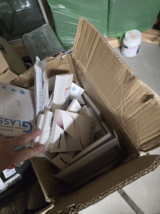 Hise telefoane si ceasuri