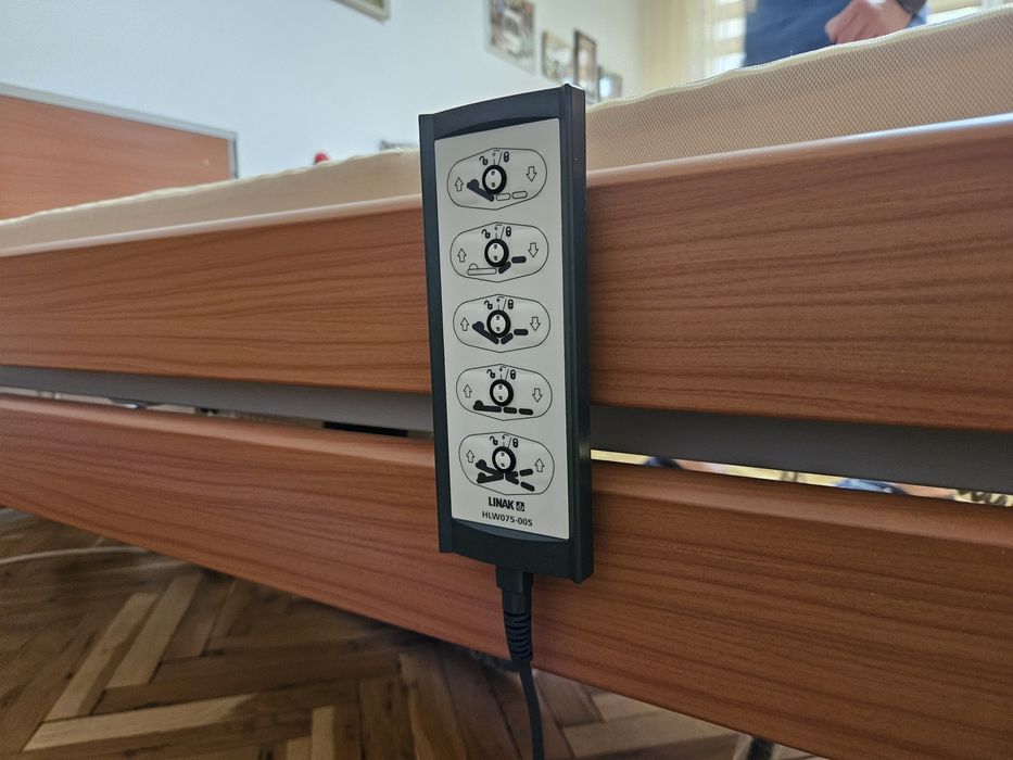 Електрическо болнично легло
