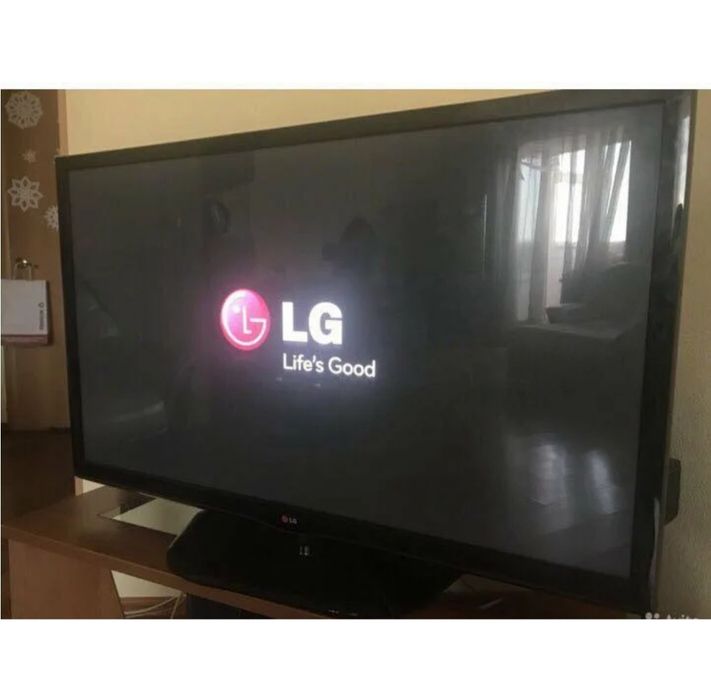 Продам телевизора LG 109 см., разбит экран