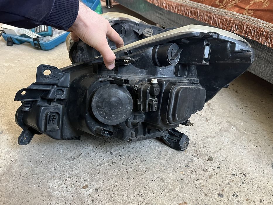 ORIGINAL. Фарове за RENAULT clio 3