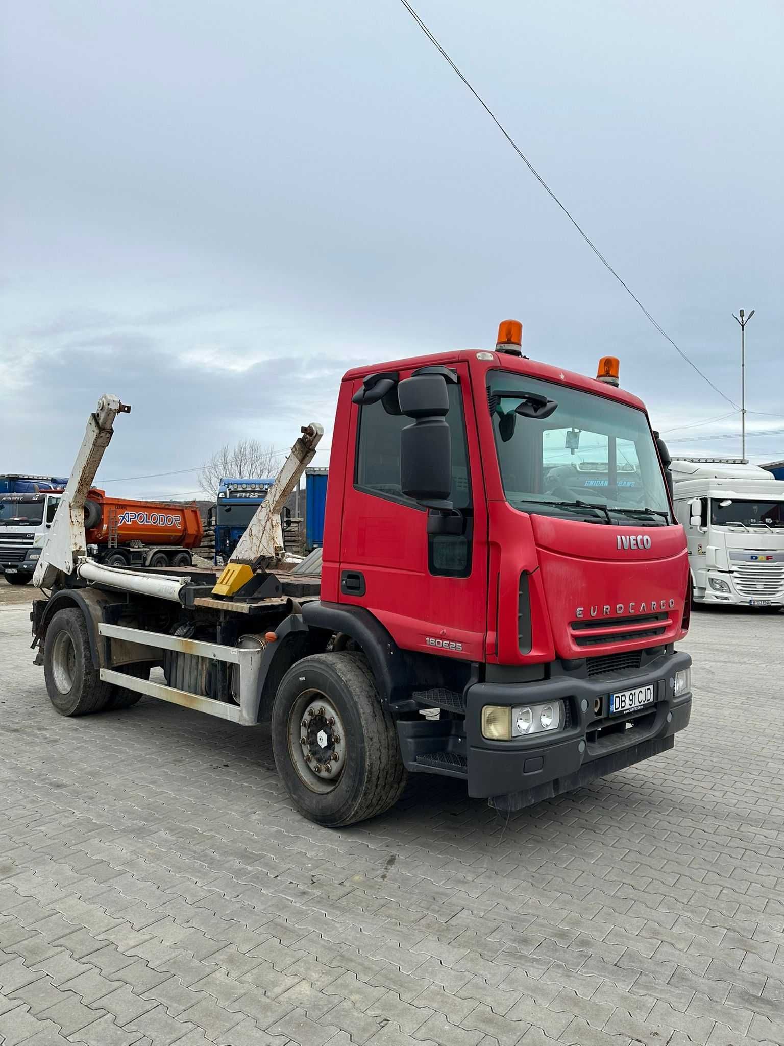 Iveco EUROCARGO containier