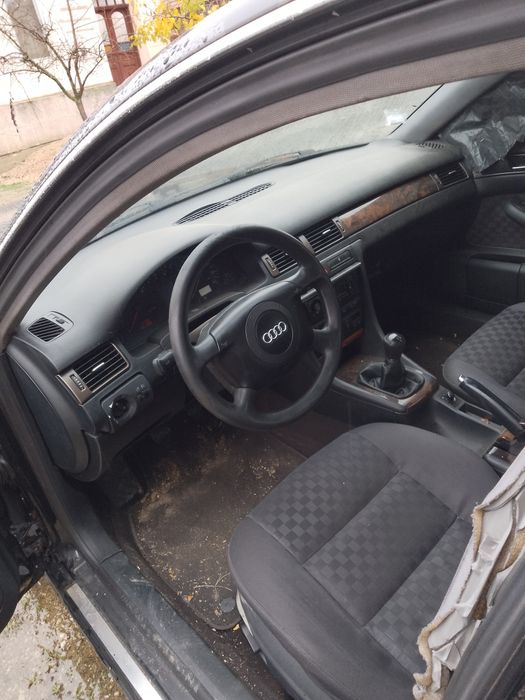 Vând audi A6 2.5