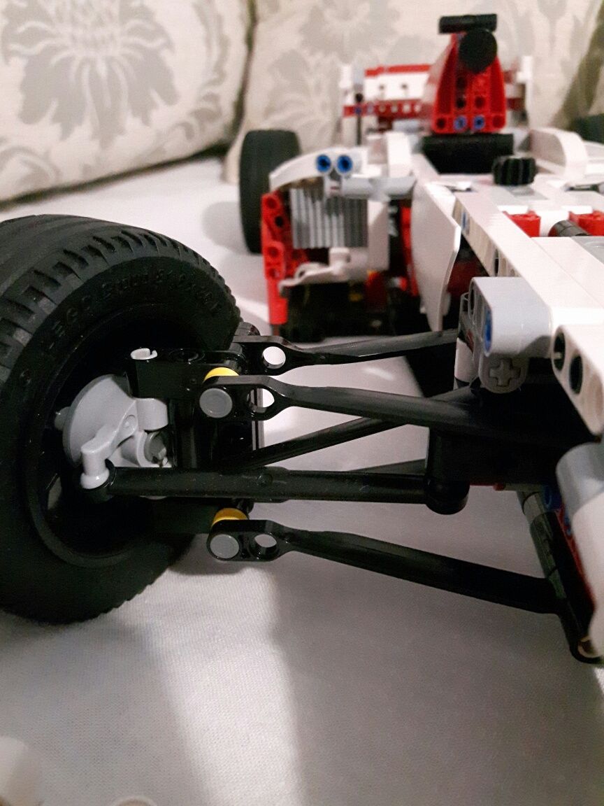 Lego Technic 42000 - Grand Prix Racer / 2v1