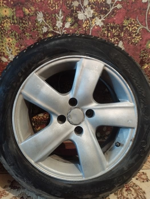 Колесы 185/15 было снято с калины