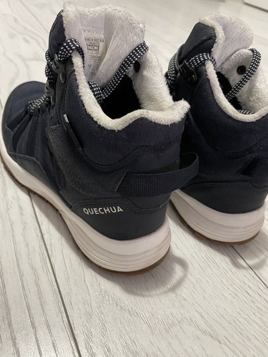 Ghete de drumetie impermeabile