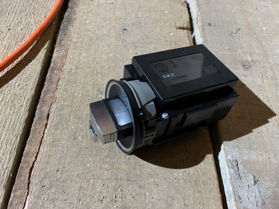 Contact cu cheie tip cartela vw passat b6 b7 cc