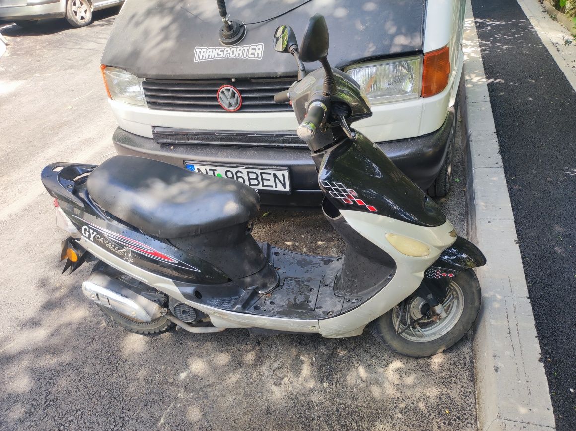 Scutere 50-80cc înmatriculate