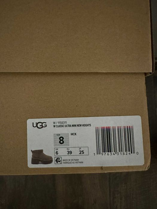 Оригинални дамски боти UGG №39