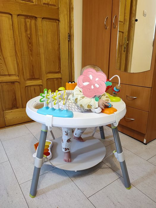 Centru de activități Skip Hop