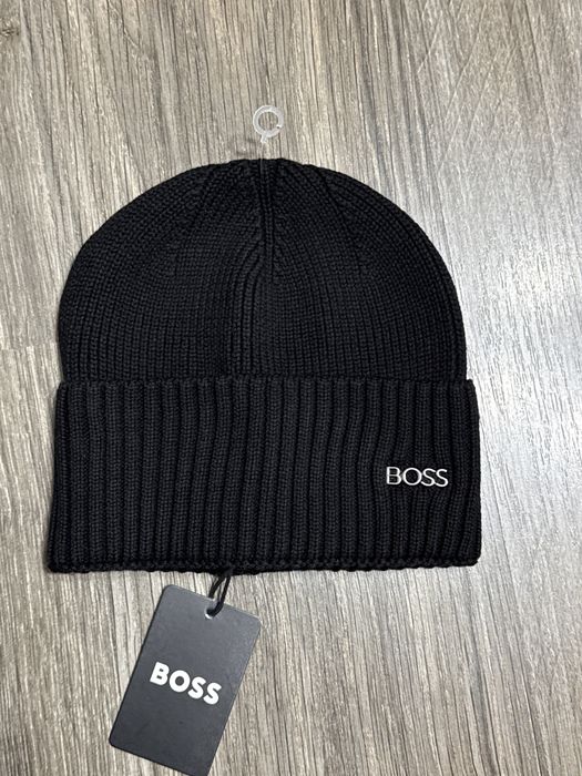 Fes nou cu eticheta negru Boss