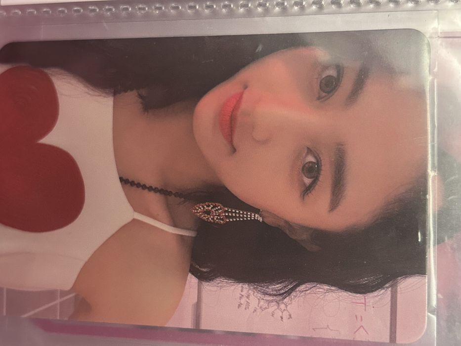 Kpop карти на различни групи