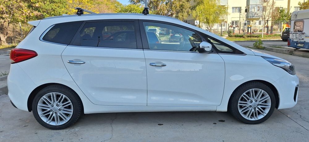 Kia Carens 7 locuri