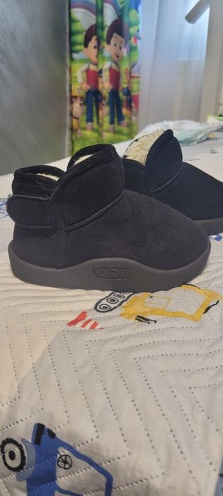 Ghetuțe tip ugg nr 25