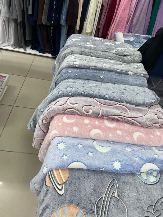 Пледы плюшевый (вельсофт) Многофункциональный, флисовый плед 150*200