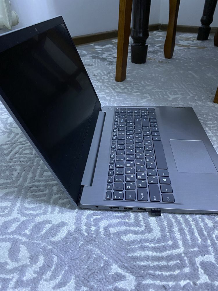 Продам ноутбук Lenovo Ideapad 3