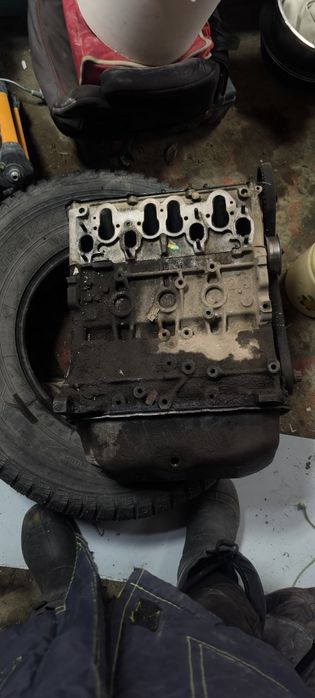 Продам двигатель пассат б3 2е