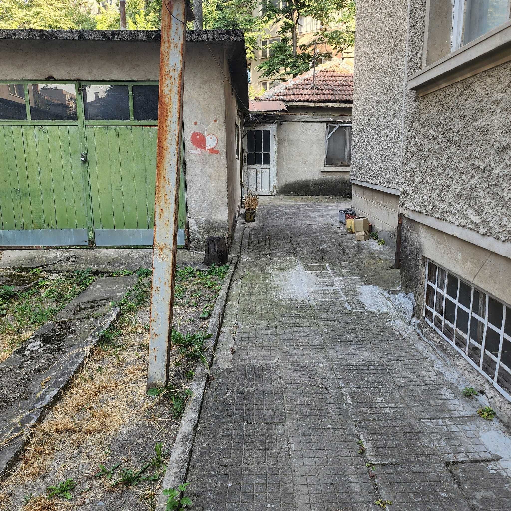Етаж от къща в гр. Търговище