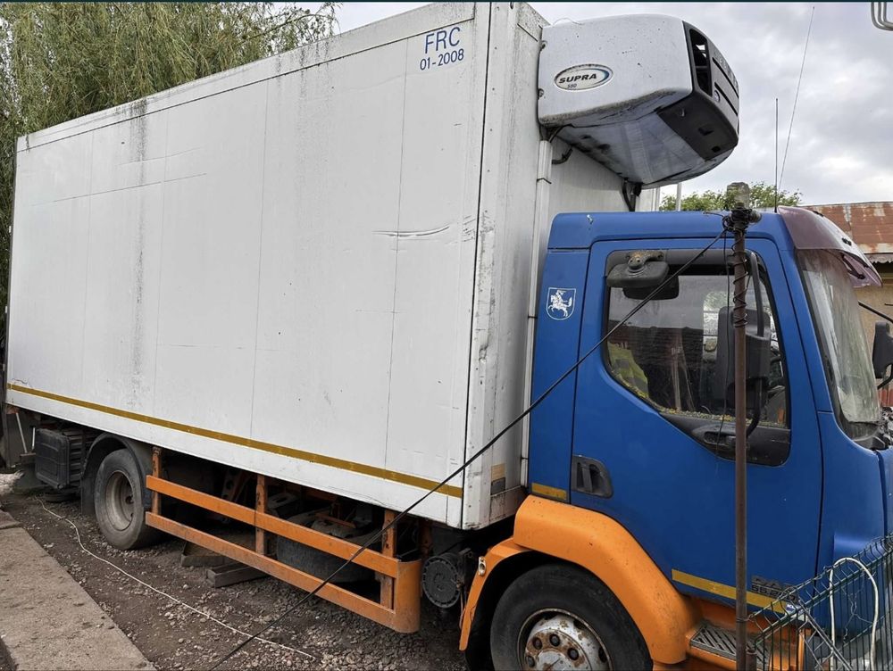 DAF 55 LF Schmitz Frigorifica 2001