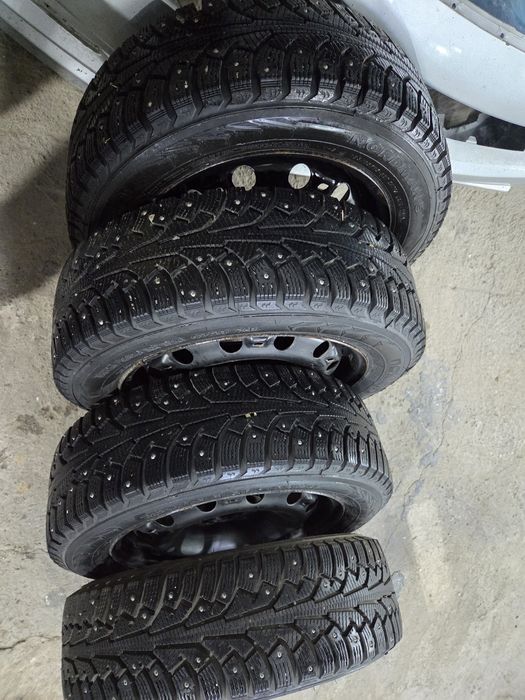 Шипованные шины с дисками Р15