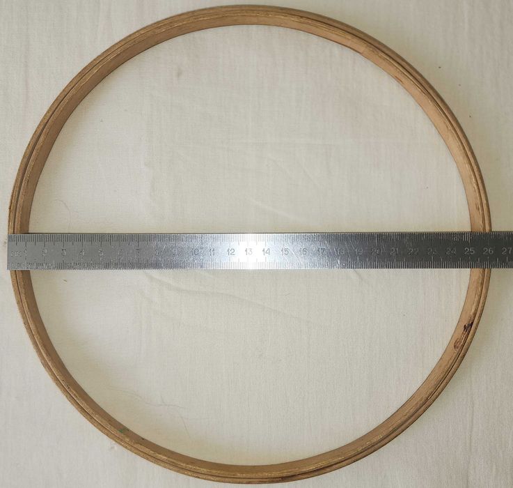 Деревянные пяльцы для вышивания, Ø 26 см