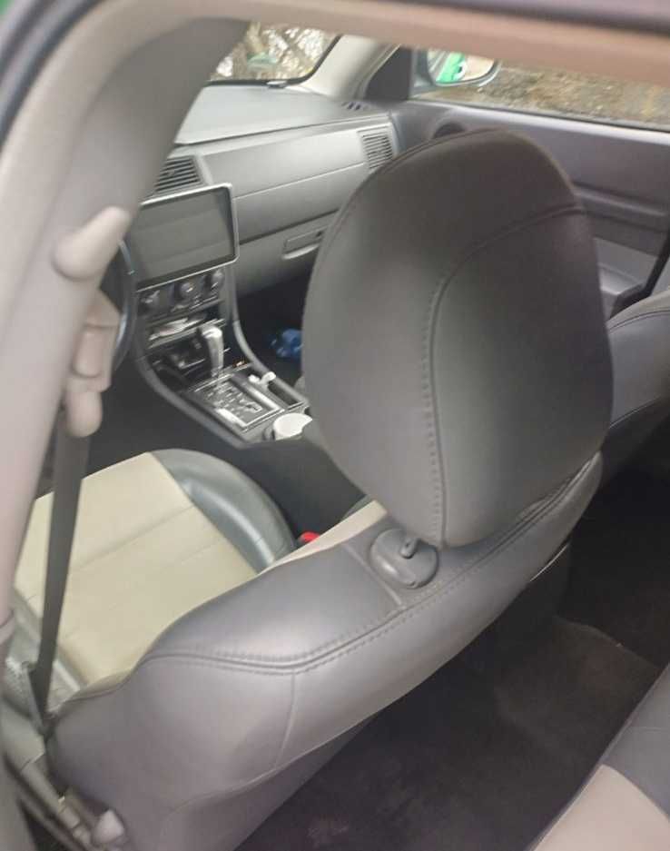 Продавам Dodge Magnum 3.5