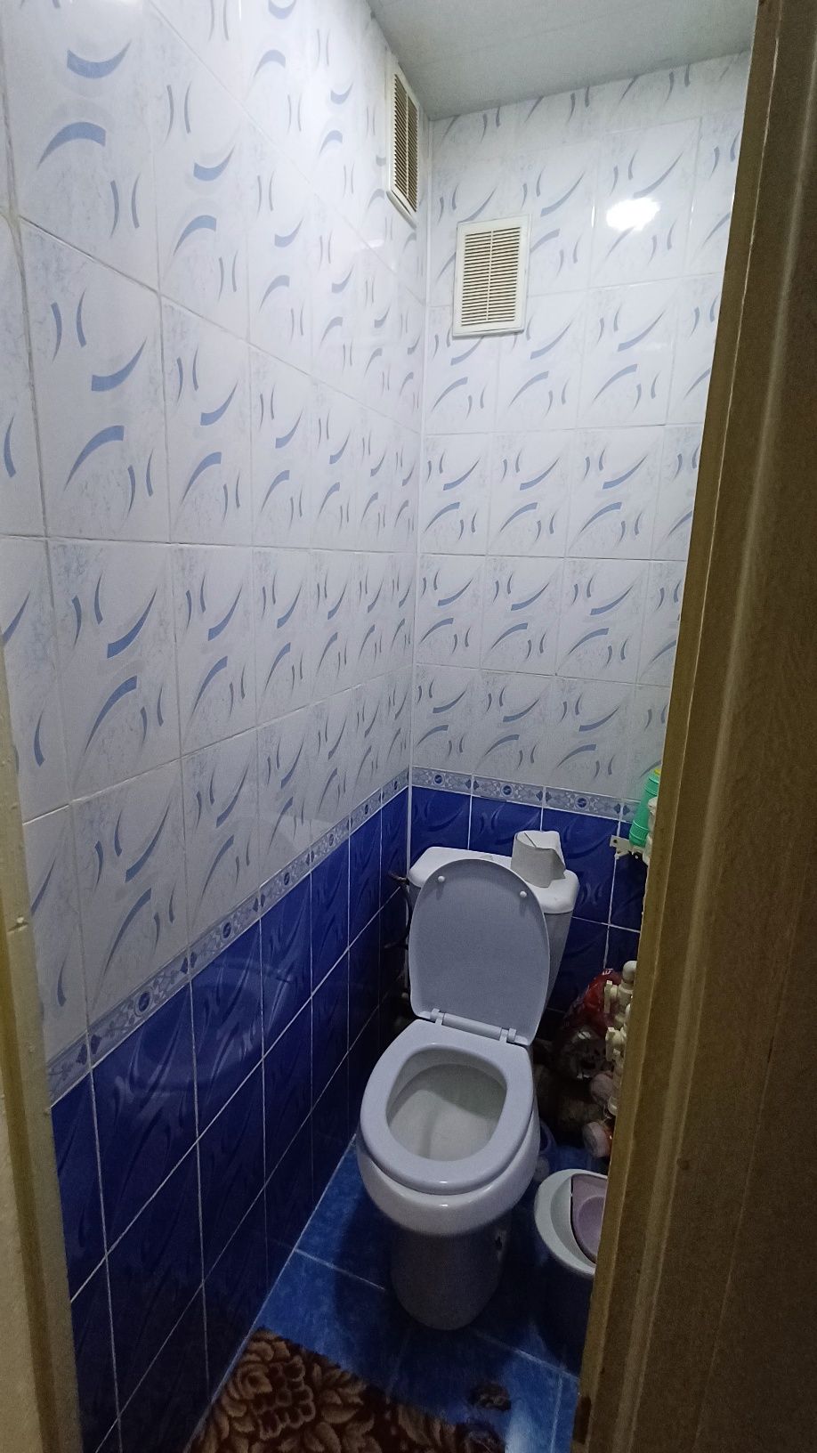 Yunus obod bodomzor 3 honali kvartira sotiladi.