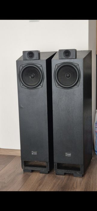 Продавам френски винтидж тонколони Confluence Cantilene.