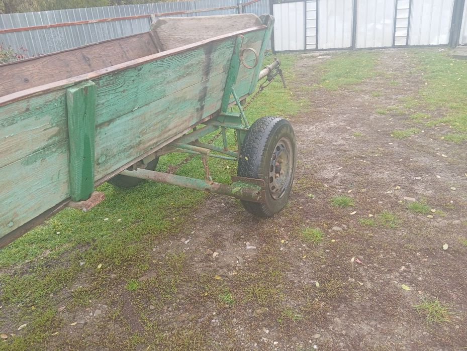 Vand căruță din fier