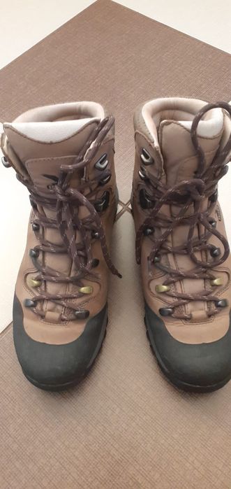 Ghete drumetie/ munte damă Salewa Vibram 38.5