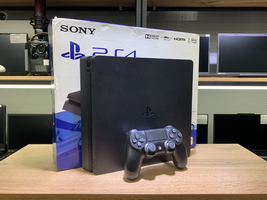 Приставка Sony PlayStation 4 Slim, 500 GB, новая, 1207/А10