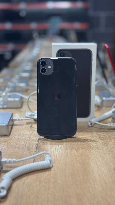 Телефон iPhone 11 64GB/Айфон 11 64 ГБ